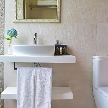 Solar Egas Moniz Penafiel