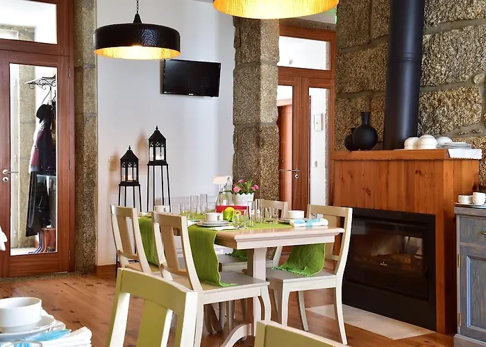 فندق Solar Egas Moniz بينافيل