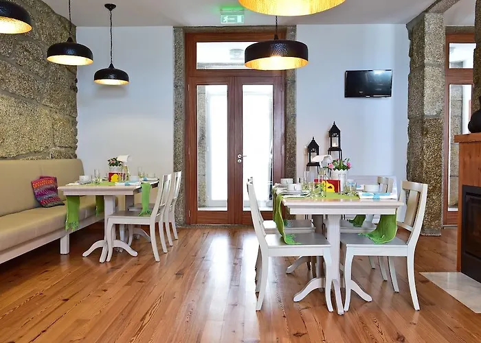 فندق Solar Egas Moniz 4*